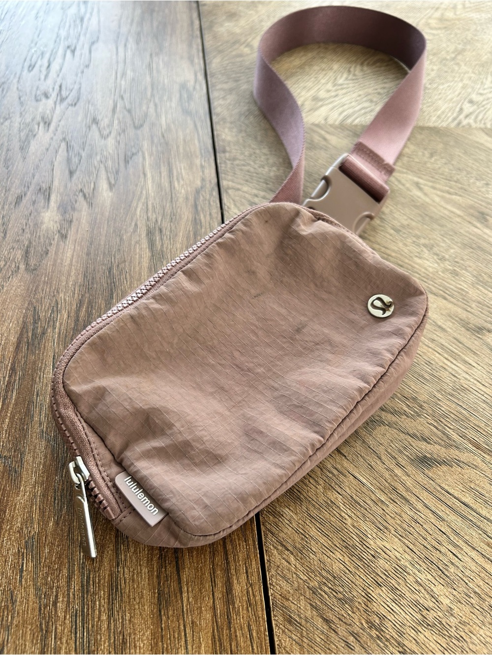 lululemon mauve pink Mesh Crossbody Belt Bag
